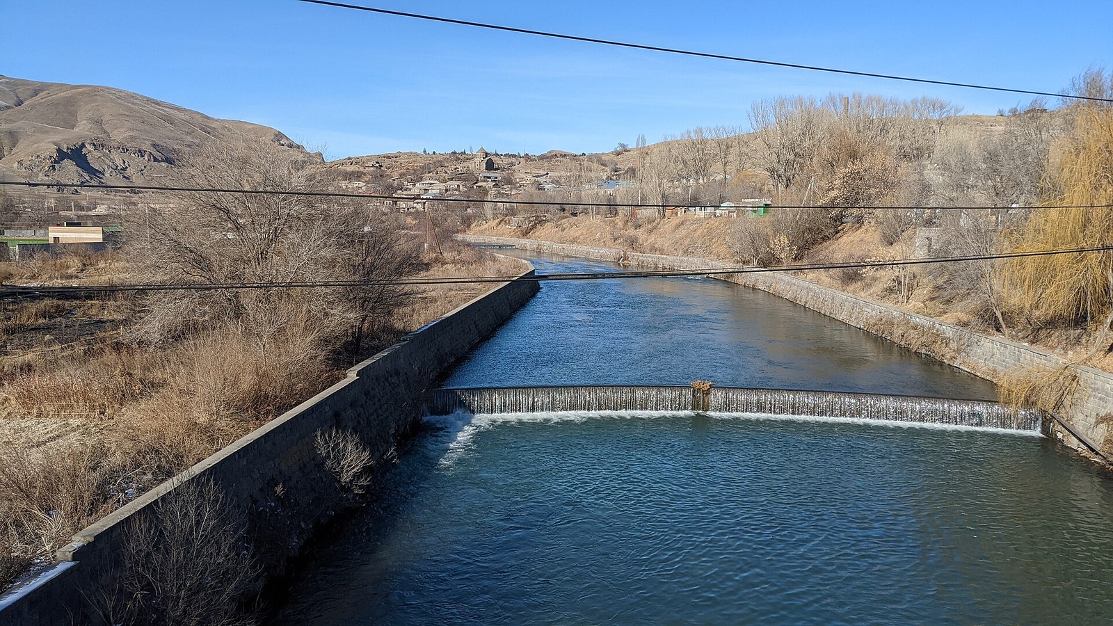 A weir on the river at Sisian, Armenia. Photo: Knifebird, Wikimedia Commons, CC BY-SA 4.0.